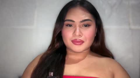 Snapshot of yllanahard chatting on 16, 12, 2025 yllana love online show from 16, 12, 2025