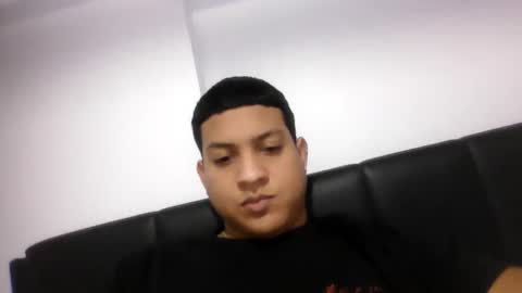 Snapshot of ynggnc27 chatting on 5, 4, 2026 ynggnc27 online show from 5, 4, 2026
