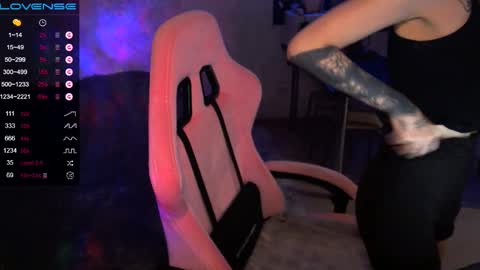     online show from 18, 2, 2025