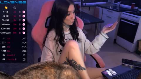     online show from 5, 10, 2025