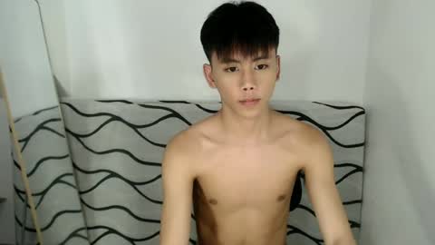 Snapshot of ynotyu chatting on 9, 7, 2026 ynotyu online show from 9, 7, 2026