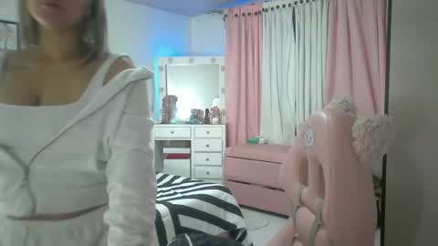 Snapshot of yokiko_daring chatting on 9, 9, 2025 yokiko online show from 9, 9, 2025