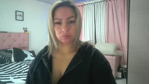 Snapshot of yokiko_daring chatting on 11, 9, 2025 yokiko online show from 11, 9, 2025