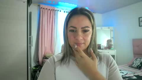 Snapshot of yokiko_daring chatting on 17, 11, 2025 yokiko online show from 17, 11, 2025