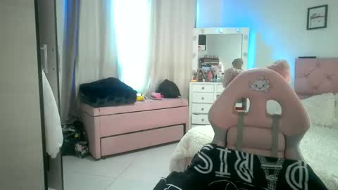 Snapshot of yokiko_daring chatting on 15, 12, 2025 yokiko online show from 15, 12, 2025