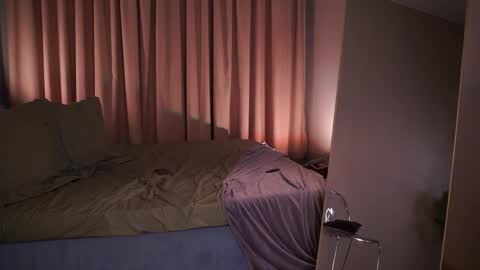 Snapshot of yokokoko__ chatting on 8, 4, 2026 Yoko online show from 8, 4, 2026