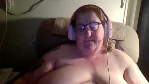 Snapshot of yomoopy chatting on 28, 1, 2025 yomoopy online show from 28, 1, 2025