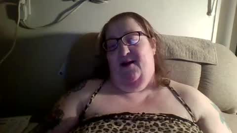 Snapshot of yomoopy chatting on 5, 2, 2025 yomoopy online show from 5, 2, 2025