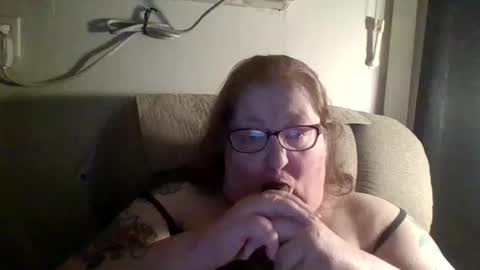 Snapshot of yomoopy chatting on 12, 3, 2025 yomoopy online show from 12, 3, 2025