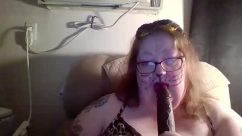 Snapshot of yomoopy chatting on 31, 10, 2025 yomoopy online show from 31, 10, 2025