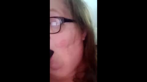 Snapshot of yomoopy chatting on 4, 12, 2025 yomoopy online show from 4, 12, 2025