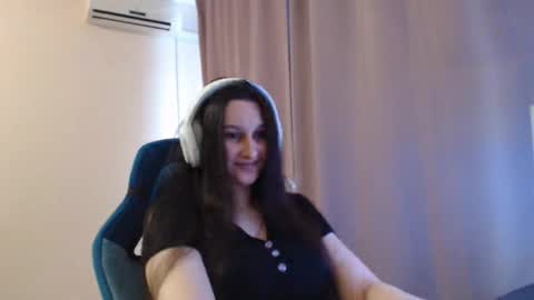 Snapshot of yongswab chatting on 25, 3, 2026 Sophie online show from 25, 3, 2026