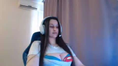 Snapshot of yongswab chatting on 20, 4, 2026 Sophie online show from 20, 4, 2026