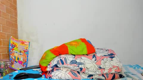 Snapshot of yonnsol_avril chatting on 15, 12, 2024 yonnsol_avril online show from 15, 12, 2024