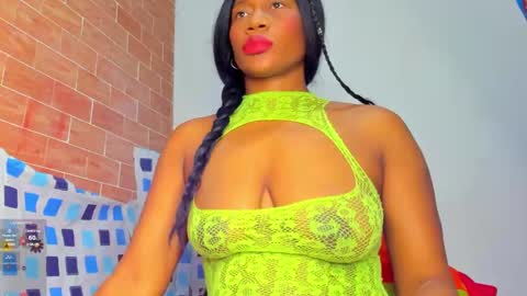 Snapshot of yonnsol_avril chatting on 5, 1, 2025 yonnsol_avril online show from 5, 1, 2025