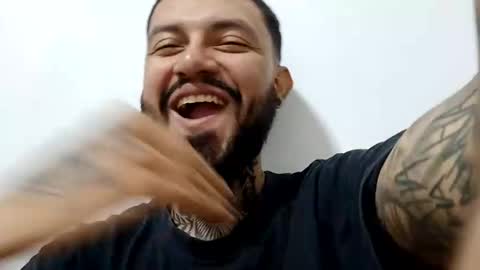 Snapshot of yordy_kalifa chatting on 20, 10, 2025 yordy ans mia online show from 20, 10, 2025