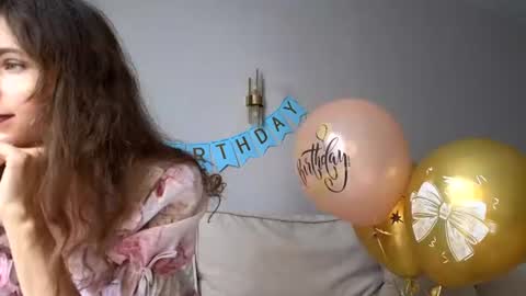 Snapshot of you_desire chatting on 19, 6, 2026 Liliya online show from 19, 6, 2026