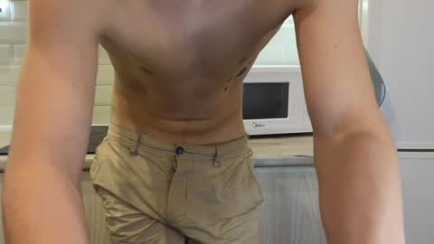 Snapshot of you_dream_ chatting on 9, 12, 2024 you_dream_ online show from 9, 12, 2024