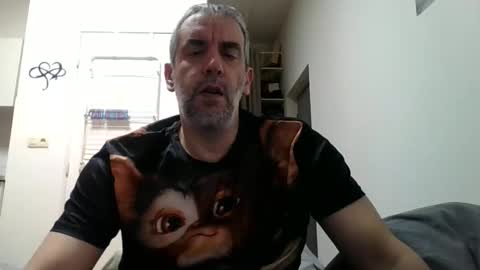 Snapshot of youdeservit chatting on 16, 2, 2025 CrayZio online show from 16, 2, 2025