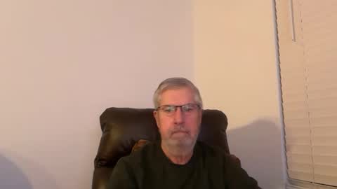 Snapshot of yougogirl_3 chatting on 16, 3, 2026 Colorado Guy Straight online show from 16, 3, 2026