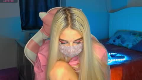 Snapshot of your___barbie chatting on 6, 1, 2025 Barbie online show from 6, 1, 2025