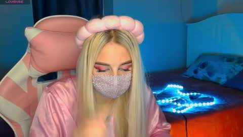 Snapshot of your___barbie chatting on 7, 1, 2025 Barbie online show from 7, 1, 2025