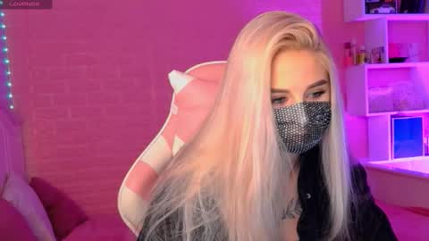 Snapshot of your___barbie chatting on 9, 2, 2025 Barbie online show from 9, 2, 2025