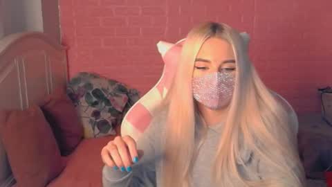 Snapshot of your___barbie chatting on 22, 2, 2025 Barbie online show from 22, 2, 2025