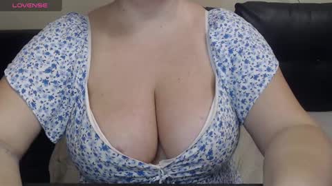 Maria Love online show from 10, 12, 2024