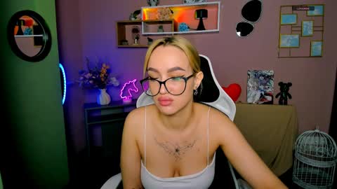 Snapshot of your_bunny12 chatting on 31, 3, 2026 your bunny12 online show from 31, 3, 2026