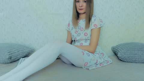 Snapshot of your_caramelka chatting on 23, 1, 2025 Lily online show from 23, 1, 2025