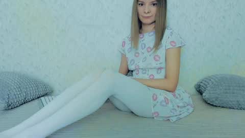 Snapshot of your_caramelka chatting on 7, 2, 2025 Lily online show from 7, 2, 2025