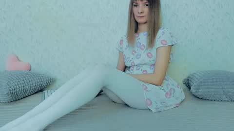 Snapshot of your_caramelka chatting on 19, 2, 2025 Lily online show from 19, 2, 2025