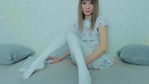Snapshot of your_caramelka chatting on 23, 2, 2025 Lily online show from 23, 2, 2025