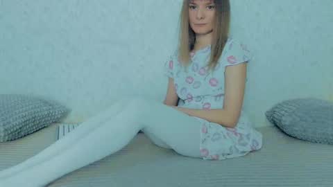 Snapshot of your_caramelka chatting on 27, 2, 2025 Lily online show from 27, 2, 2025