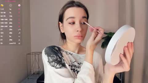 Snapshot of your_desssert chatting on 9, 3, 2026 Lina online show from 9, 3, 2026
