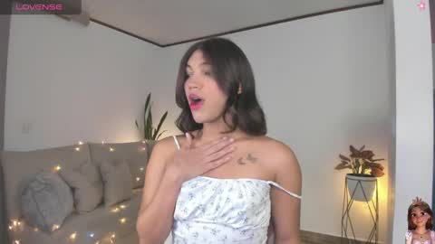 Snapshot of your_favorite_doll_ chatting on 4, 5, 2026 Eliza online show from 4, 5, 2026
