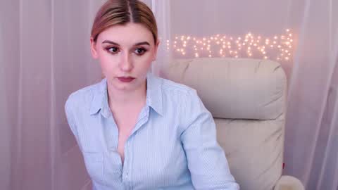 Snapshot of your_freya chatting on 2, 3, 2025 Freya online show from 2, 3, 2025