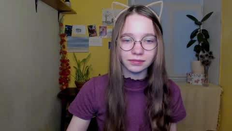 Snapshot of your_leslie chatting on 11, 1, 2025 Leslie online show from 11, 1, 2025