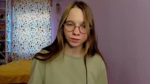 Snapshot of your_leslie chatting on 19, 2, 2025 Leslie online show from 19, 2, 2025