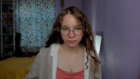 Snapshot of your_leslie chatting on 3, 10, 2025 Leslie online show from 3, 10, 2025