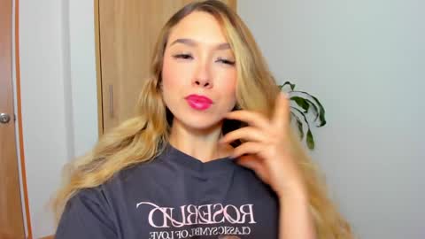 your_little_ online show from 22, 1, 2025