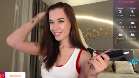 Jessica Loyd online show from 22, 9, 2025