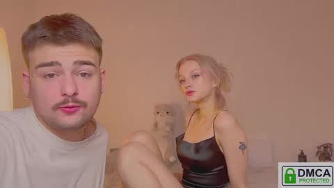 your_molly_mark online show from 9, 11, 2025