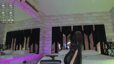 Evelin  online show from 6, 1, 2025