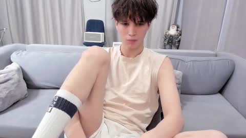 your_shy_guy online show from 28, 1, 2025