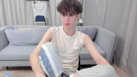 your_shy_guy online show from 13, 2, 2025