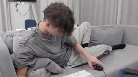 your_shy_guy online show from 19, 2, 2025