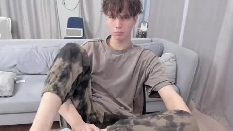 your_shy_guy online show from 24, 2, 2025