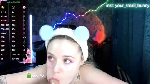 Snapshot of your_small_bunny chatting on 21, 3, 2026 Molly online show from 21, 3, 2026